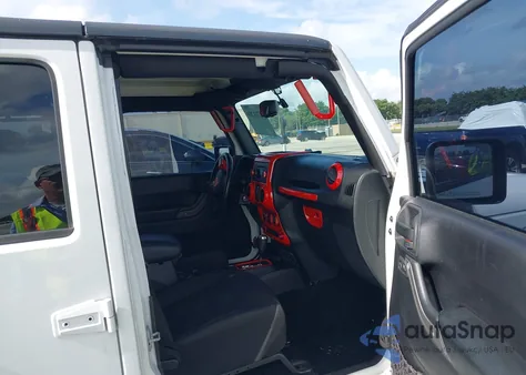 2016 Jeep Wrangler Unlimited Sport z USA, uszkodzony, nr VIN 1C4BJWDG0GL175812